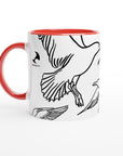 Weiß-rote Lifestyle-Tasse mit Vogelmotiv von maavr