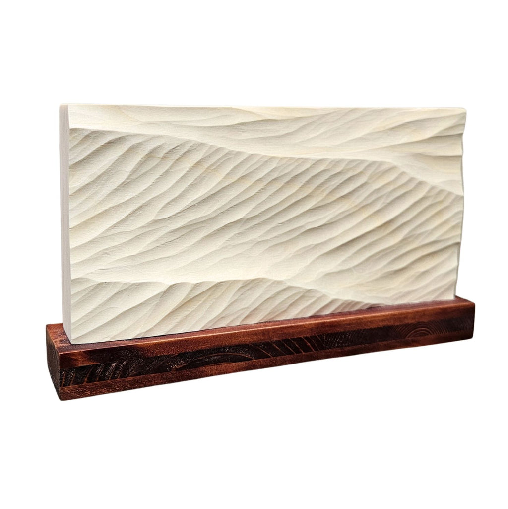 Swell Waves – handgeschnitztes Wellenrelief, Holz, freistehend, ca. 19 x 11 cm