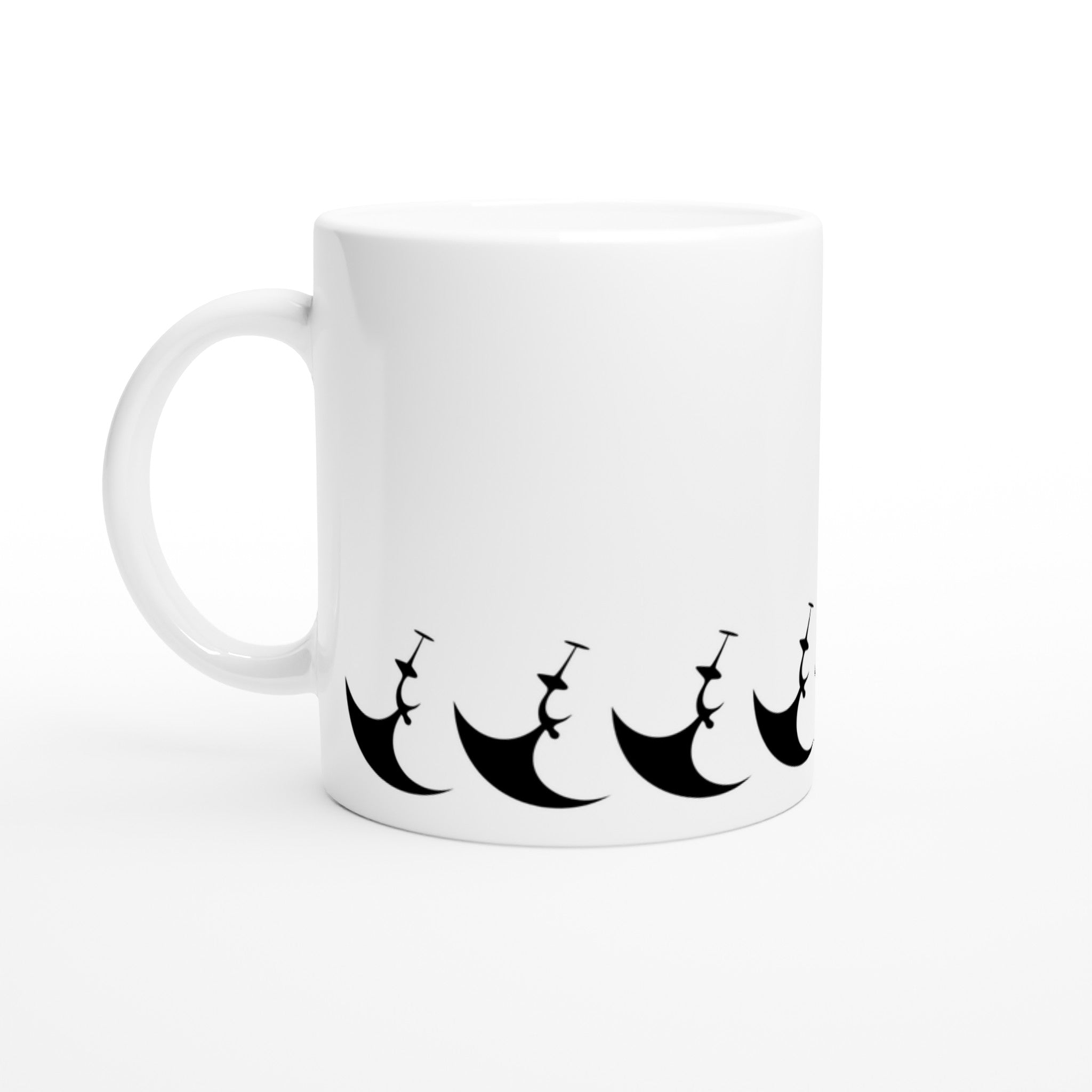 Weiße Keramiktasse mit einer reihe Wingfoil-Icons, die einen einhändigen Backflip zeigen