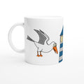 Keramiktasse mit fliegenden Möwen und Leuchtturm im Cartoon-Stil