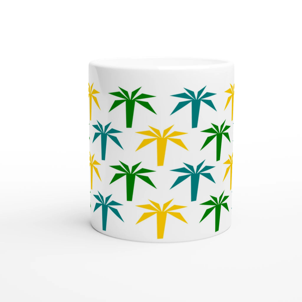 Keramiktasse mit farbenfrohen Palmenmotiven im tropischen Küstenstil