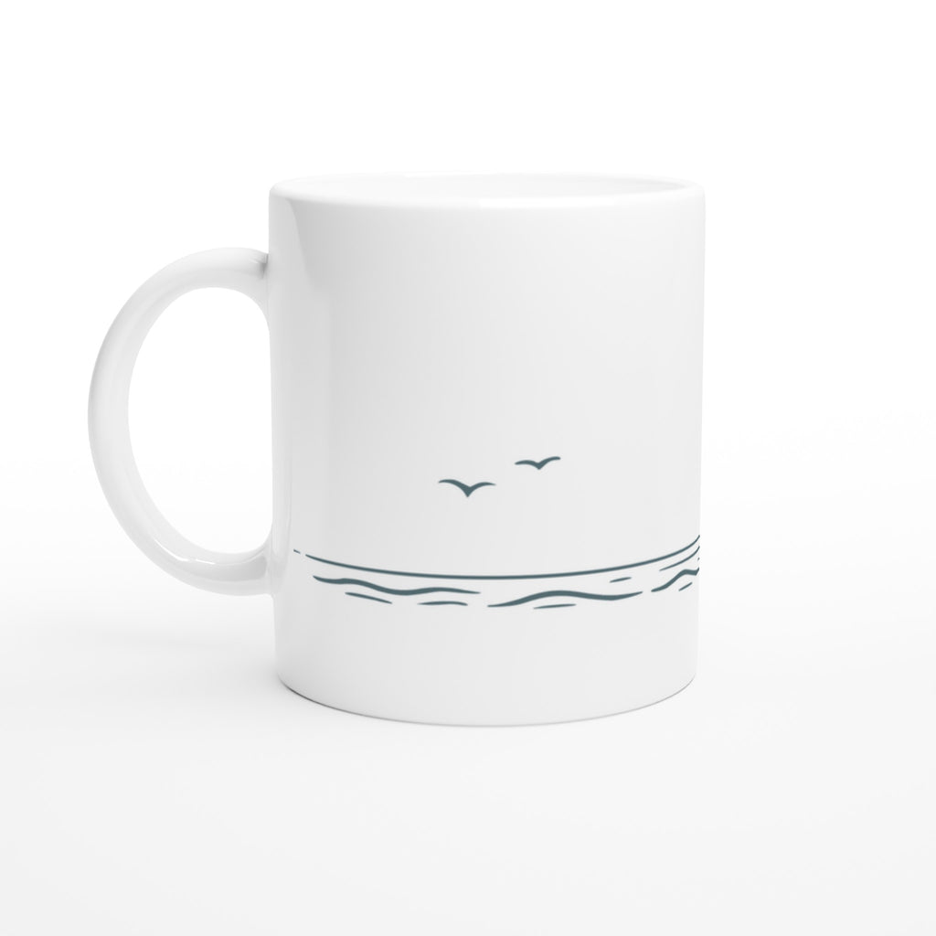 Keramiktasse mit stilisiertem Leuchtturm auf Klippen am Meer – modernes Küstenmotiv im minimalistischen Line-Art Stil