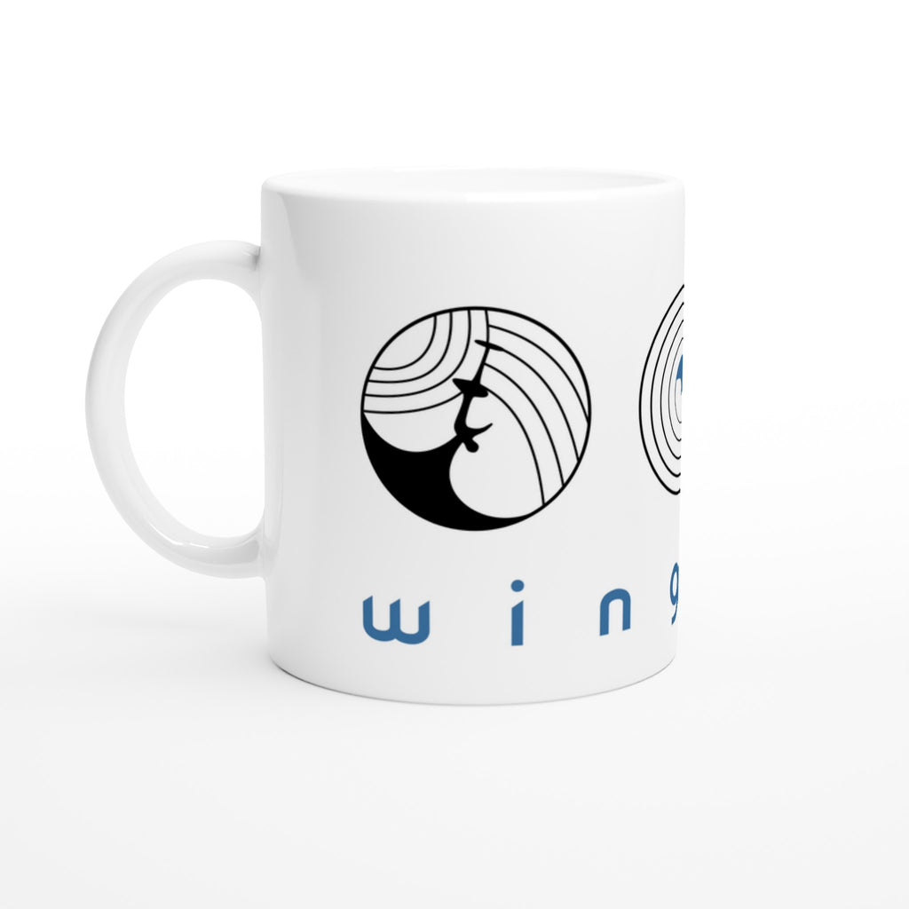 Schwarz-weiß-blaue Keramiktasse mit großen Wingfoil-Icons und "Foil"-Schriftzg