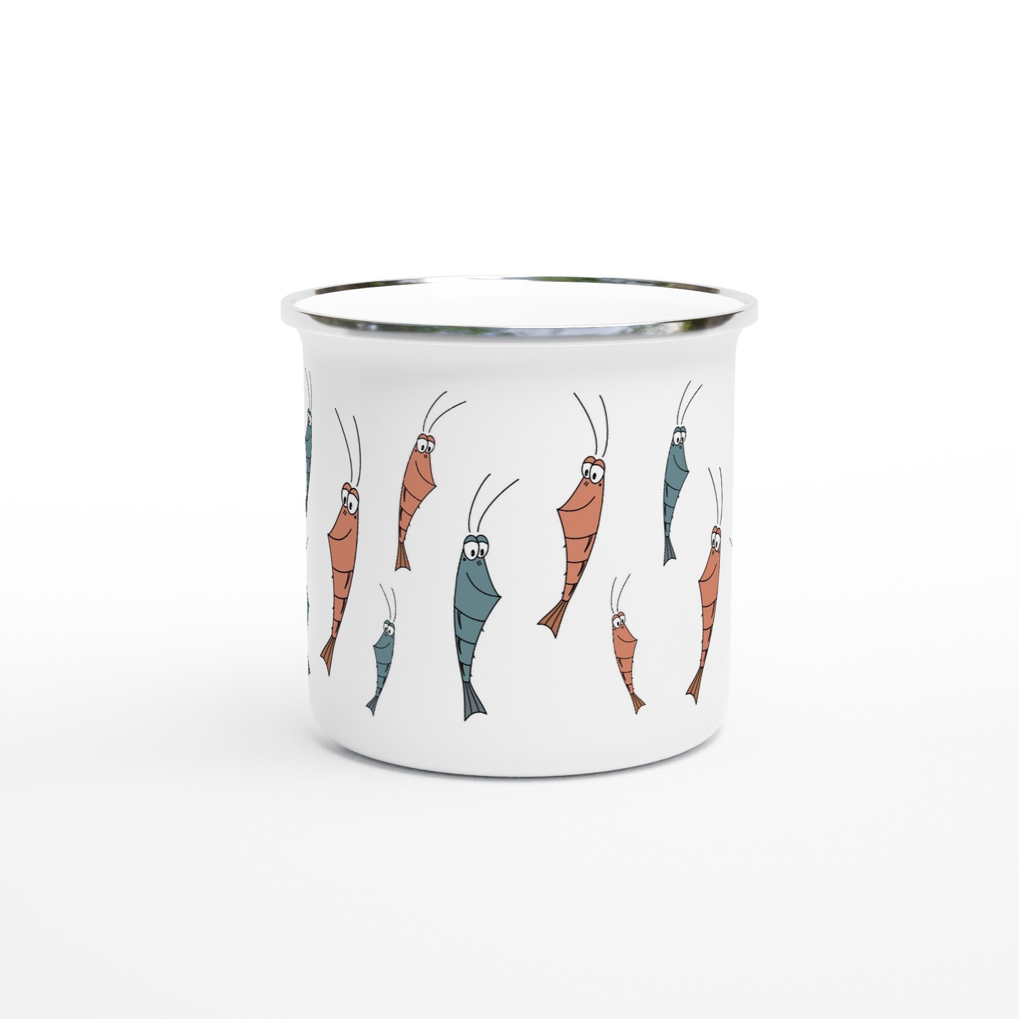 Emaille Tasse mit umlaufendem Garnelen Motiv auf weißem Hintergrund