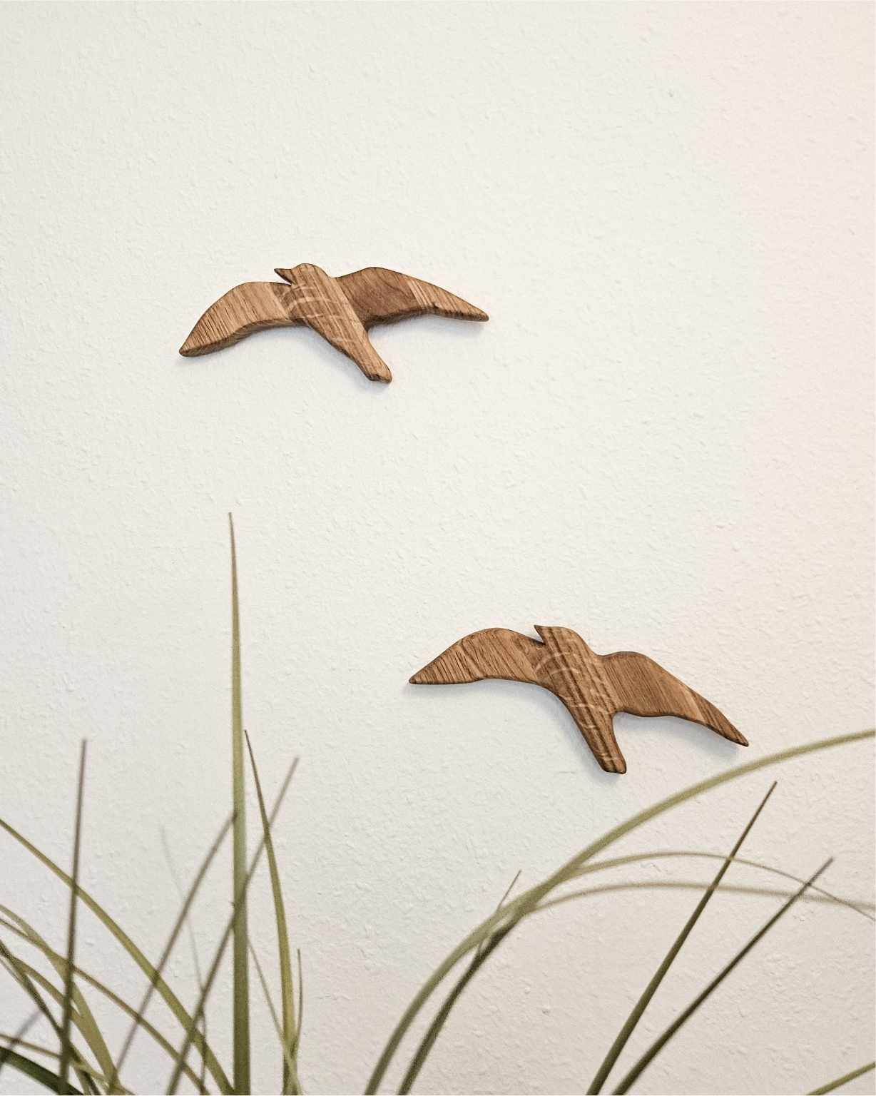 Küsten-Wandvogel Duo mit markanten Holzstrahlen - Eiche, geölt